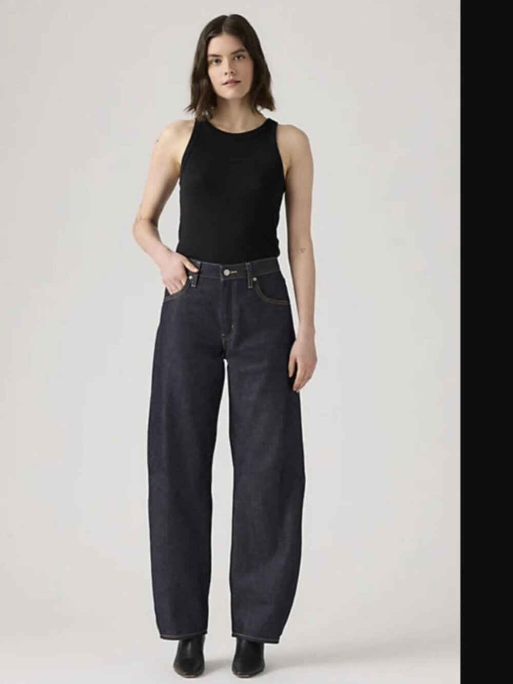 Levi's Premium Women Mainline Soft Rigid Baggy Dad Barrel Jeans Size 27x32 NWT